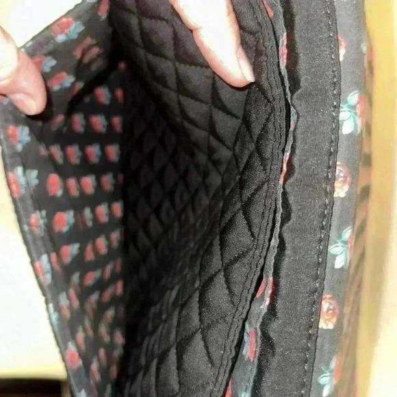 Vera Bradley Rose print Crossbody - Picture 8 of 8